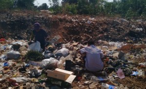 “He comido huesos de pollo y pedazos de arepas en la basura”: crisis humanitaria somete a familias en Zulia
