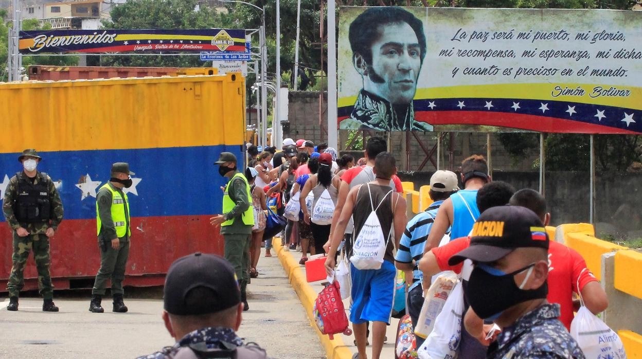 Flujo migratorio en aumento: Cifra de venezolanos en Colombia superó la de la población de Medellín