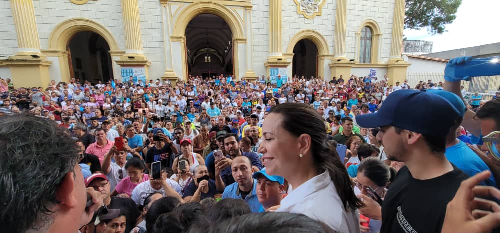 María Corina pidió a Petro que garantice voto de venezolanos en Colombia