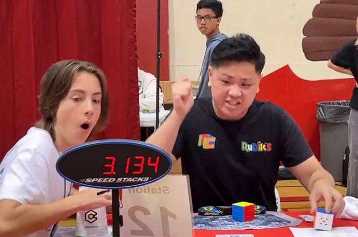 El estadounidense Max Park bate el récord mundial del cubo de Rubik (VIDEO)