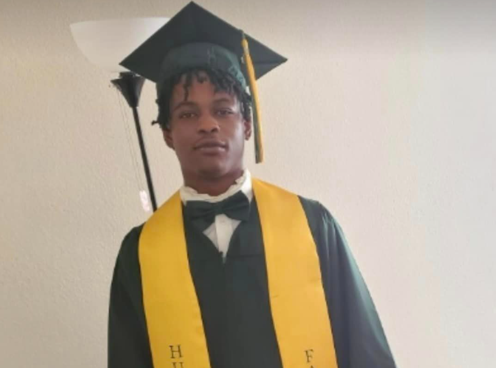 Solo 19 años tiene el tirador que mató a dos personas en una graduación en EEUU