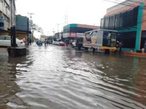 Fuertes lluvias inundaron varios sectores de Maturín (FOTOS)