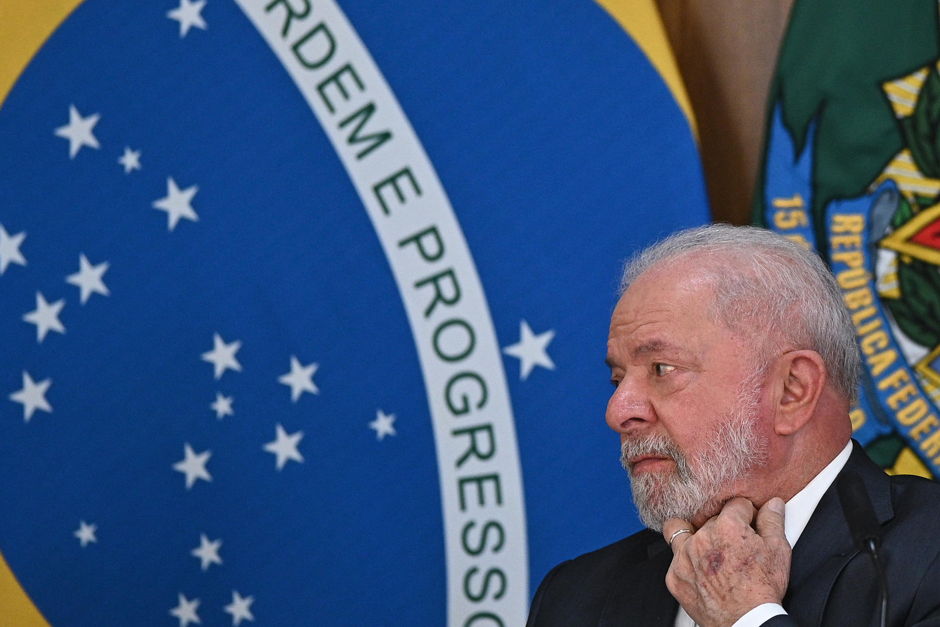 Lula da Silva tiene problemas médicos y pasará por el quirófano