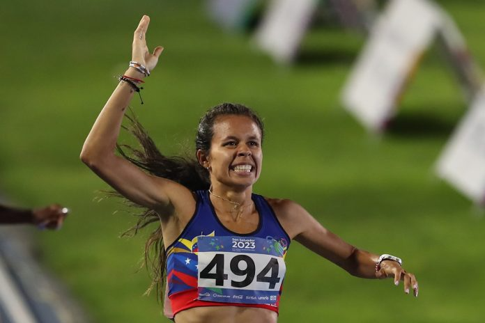 Joselyn Brea, la corredora venezolana que sumó tres medallas doradas en San Salvador
