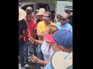 Hartos de las burlas, productores agrícolas cerraron la autopista José Antonio Páez (Video)