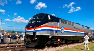 Gobierno de Biden anuncia mil 400 millones de dólares para mejorar seguridad ferroviaria en EEUU (Video)