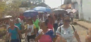 Docentes marcharon en Barinitas hasta la sede de Idena: Un salario digno es un derecho a la educación