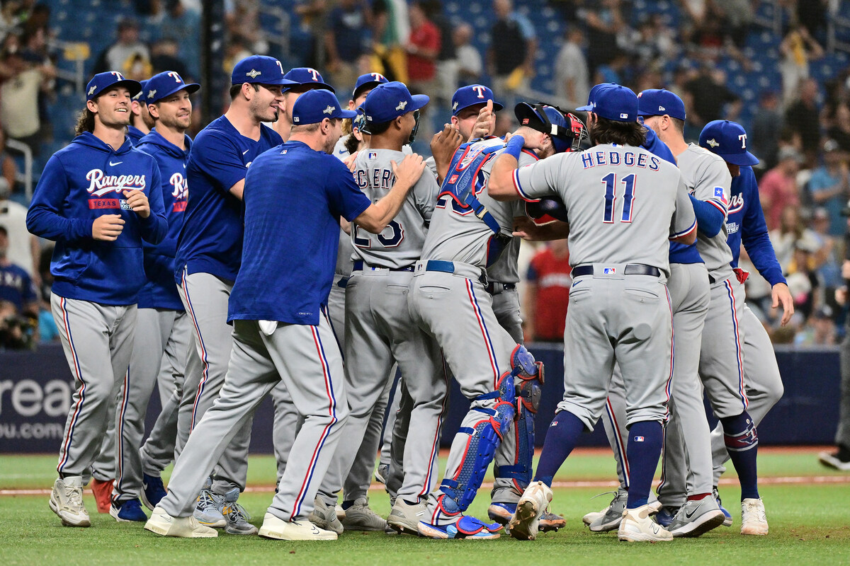 Rangers sacaron del camino a los Rays para meterse en la Serie Divisional