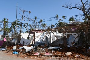 La historia de un sobreviviente del huracán Otis: Dos días bajo los escombros de su propia casa