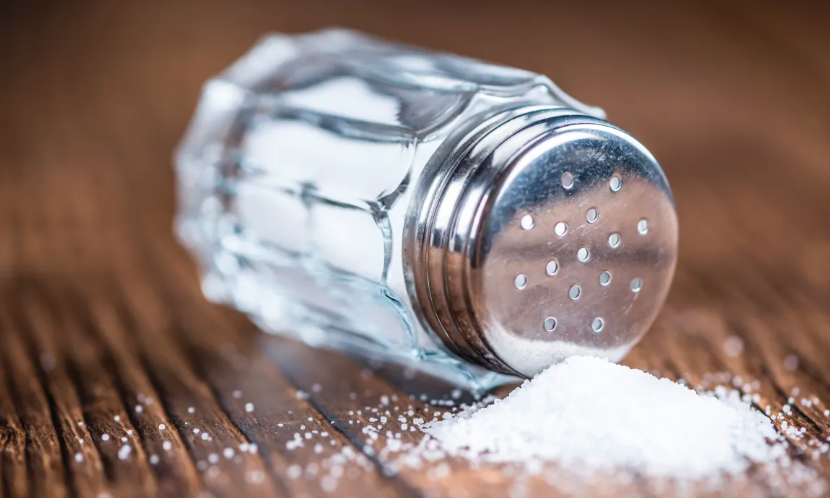 Importancia de la sal en el organismo, ¿cuánto debo consumir al día?