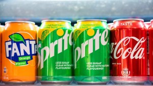 Coca-Cola retira del mercado en EEUU miles de bebidas contaminadas con un “material extraño”