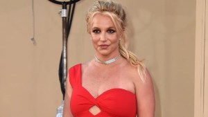 Padre de Britney Spears reaparece en público tras la amputación de su pierna (FOTOS)