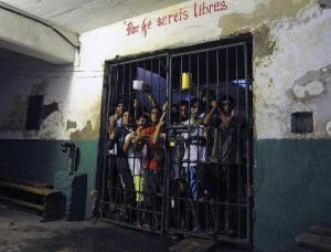 Al menos un fallecido tras un incendio al interior de la mayor cárcel de Paraguay