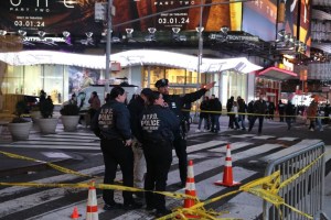 “Armado y peligroso”: venezolano fue arrestado por desencadenar tiroteo en Times Square que hirió a un turista