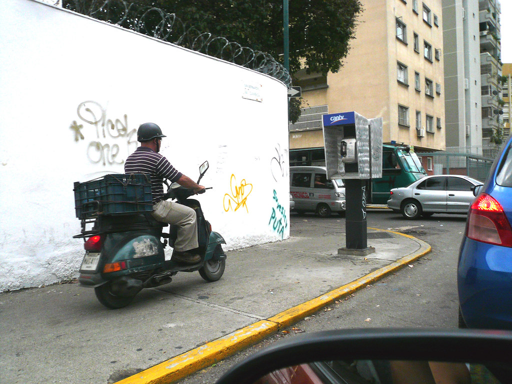 El Intt impone estas multas a motorizados “malaconducta”