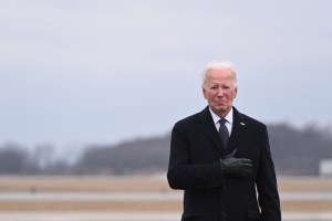 Los ataques de represalia de EEUU continuarán, advirtió Biden
