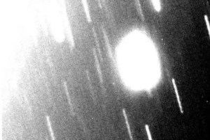 Detectan tres objetos extraños girando alrededor de Urano y Neptuno
