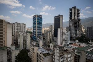¿Casualidad? La FOTO de un Ovni en Caracas durante la tarde del eclipse solar