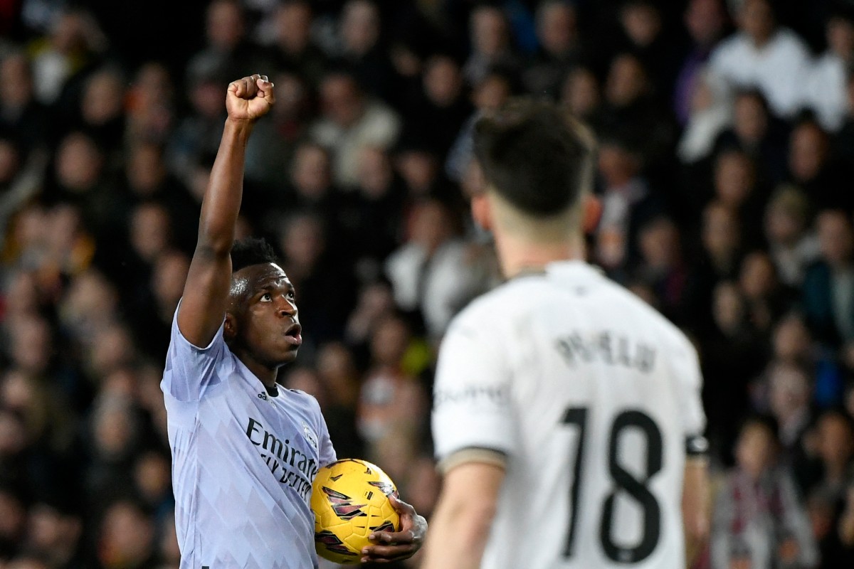 Doblete de Vinícius Junior salvó al Real Madrid de una derrota en Mestalla