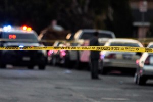 Conmoción en Los Ángeles: adolescente le arrebató arma a policía en una comisaría y se quitó la vida
