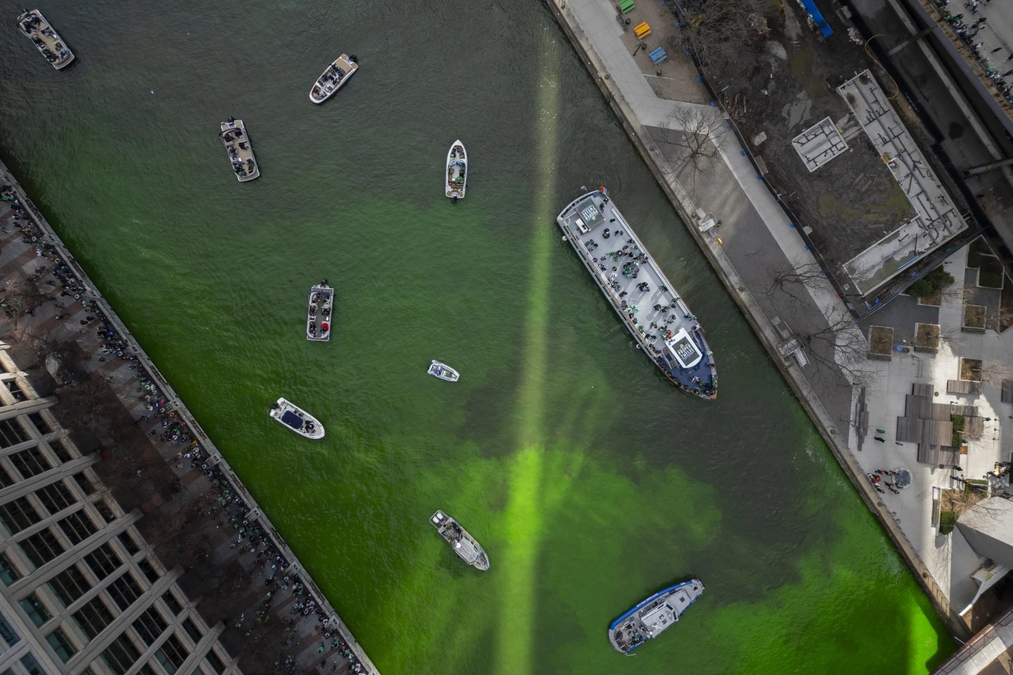 Con verde y alegría, los principales desfiles de EEUU celebran el Día de San Patricio (FOTOS)