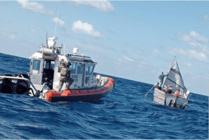 Armada colombiana rescató a 17 migrantes en San Andrés, entre ellos, varios venezolanos