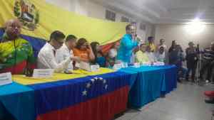 Con compromiso, trabajo y fuerza, la Unidad Democrática jura defender candidatura opositora en Falcón