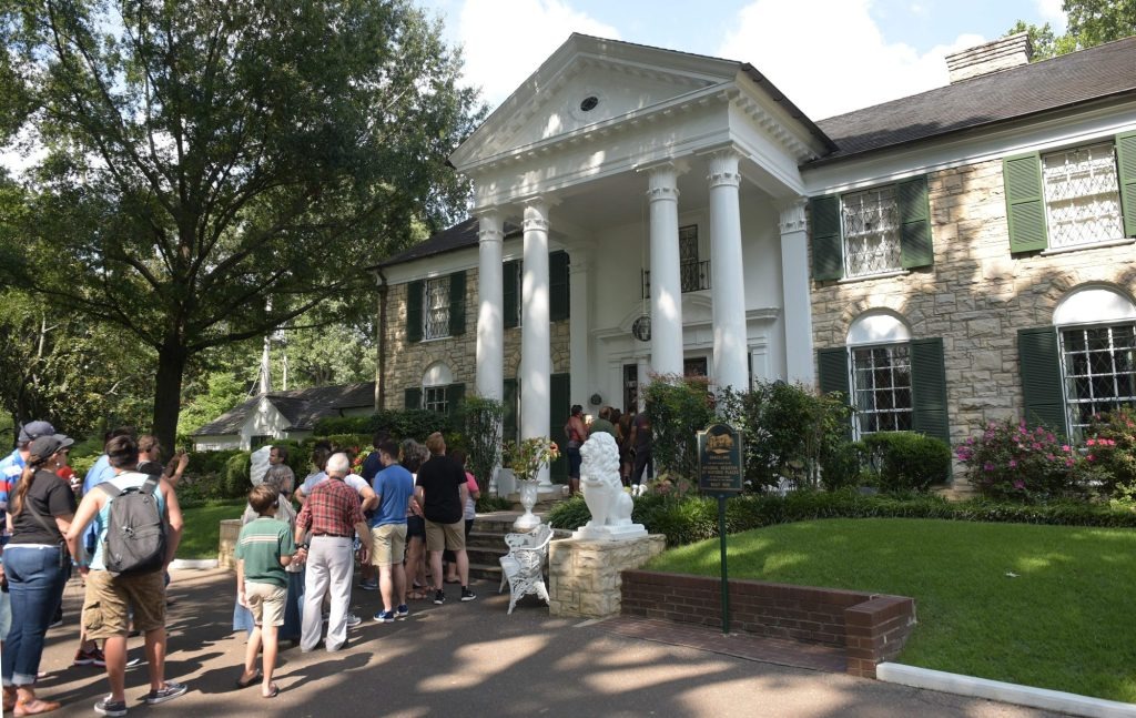 El presunto fraude en la subasta de la mansión Graceland de Elvis Presley llama la atención del FBI