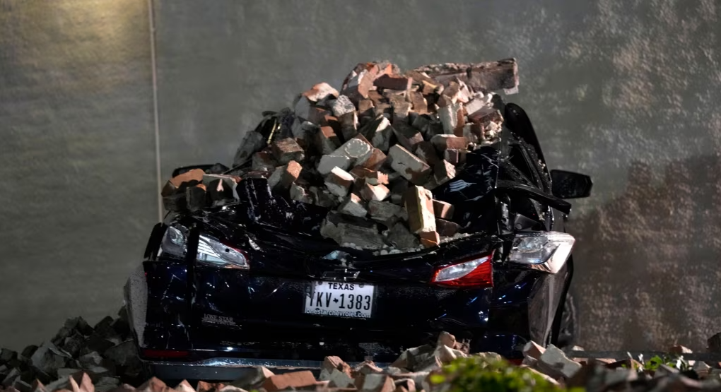 Tormentas matan al menos a cuatro personas en Houston y cortan suministro eléctrico en Texas y Luisiana (Video)