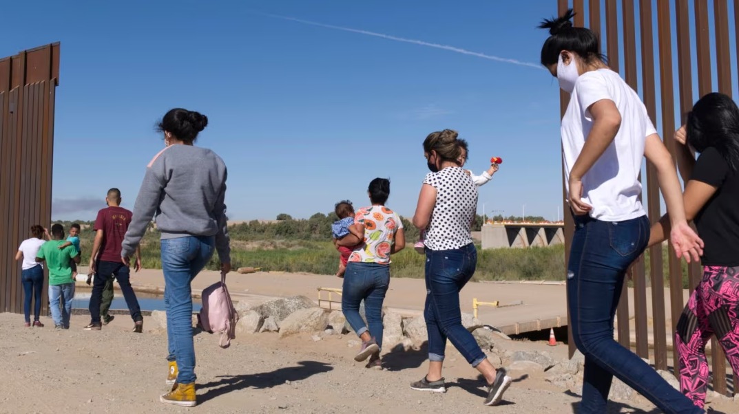 Migrantes venezolanas fueron secuestradas por coyotes en la frontera entre México y EEUU