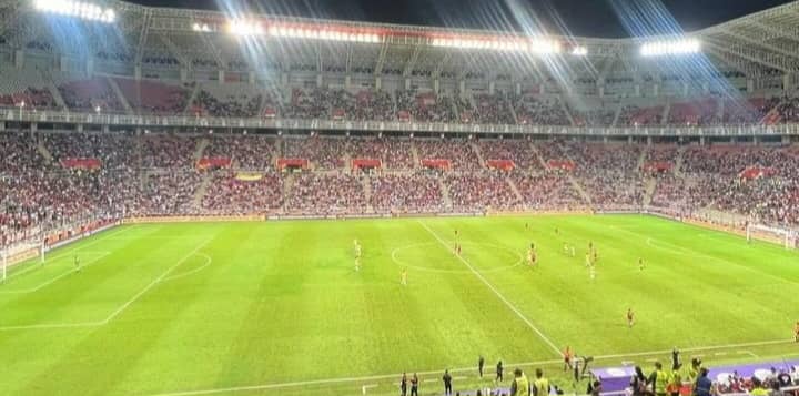 Remozado y casi lleno estuvo el estadio Metropolitano de Lara en juego de La Vinotinto femenina