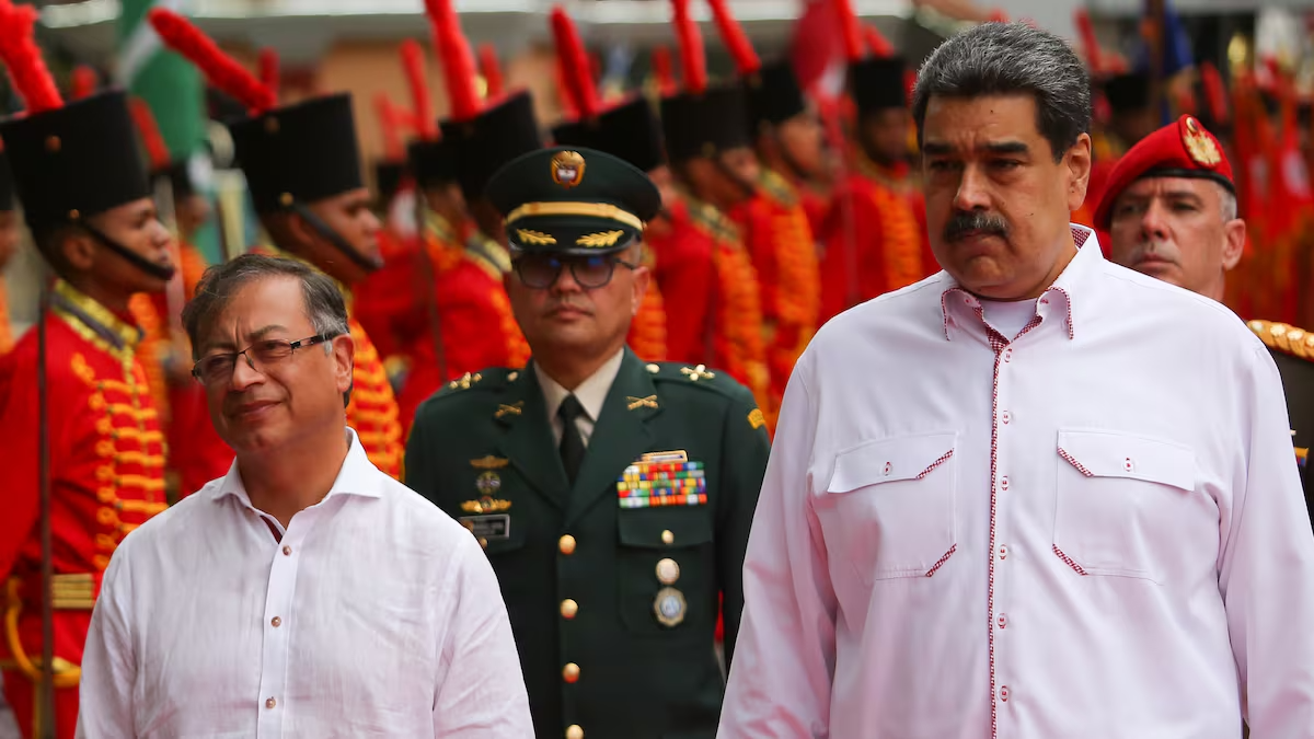 El País: Petro tiene en su poder el borrador de “paz política” en Venezuela tras las presidenciales