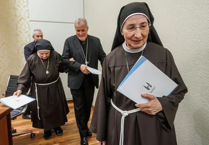 Monjas españolas tienen unos días para ratificar si dejan la Iglesia y ser excomulgadas