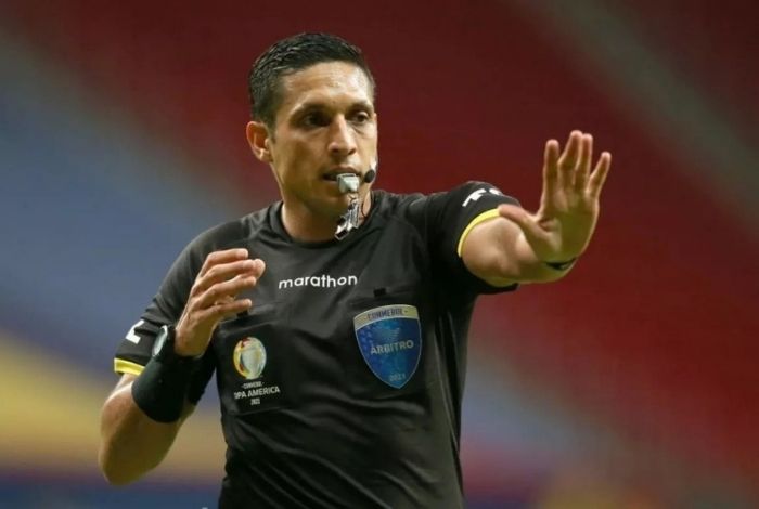Partido inaugural de la Copa América será dirigido por el árbitro venezolano Jesús Valenzuela