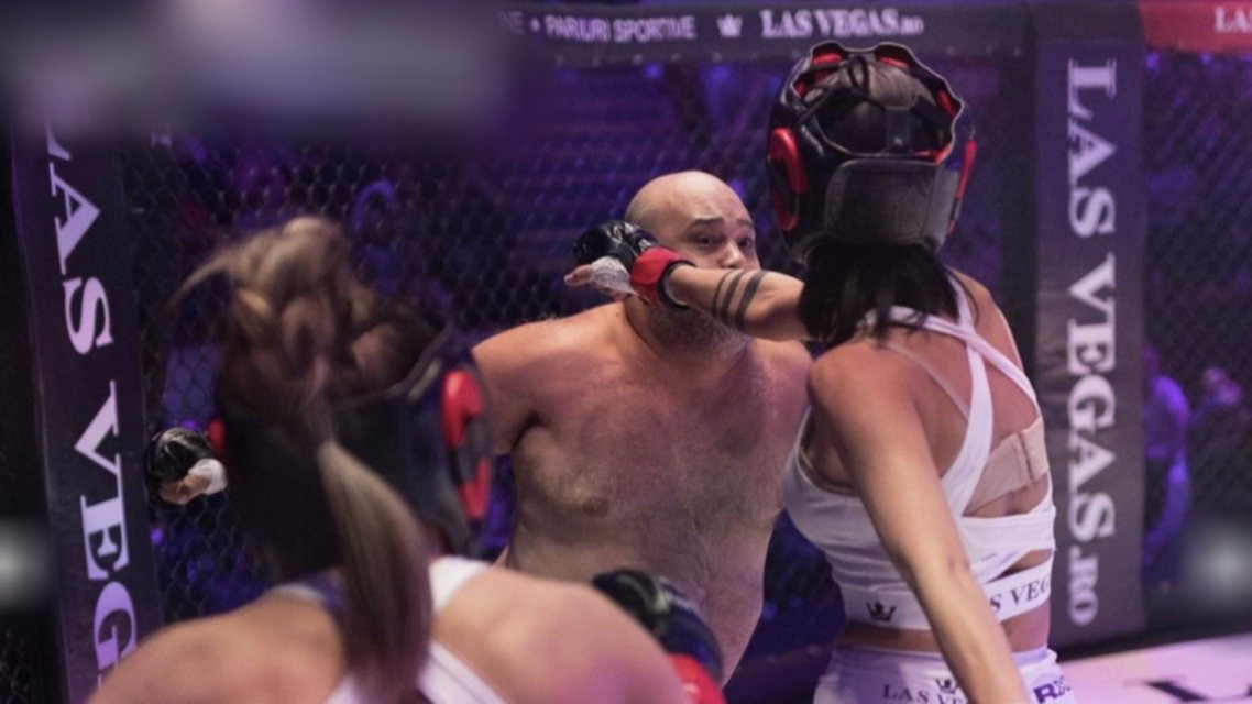 MMA salvaje: peleador golpeó brutalmente a dos luchadoras en un solo round (VIDEO)