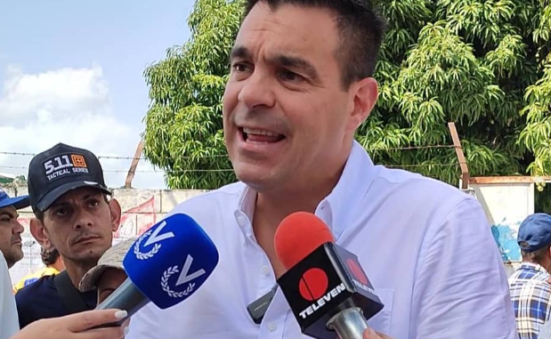 Concejal de Maracay por UNT: Lo que está sucediendo es que la gente está asistiendo masivamente a votar