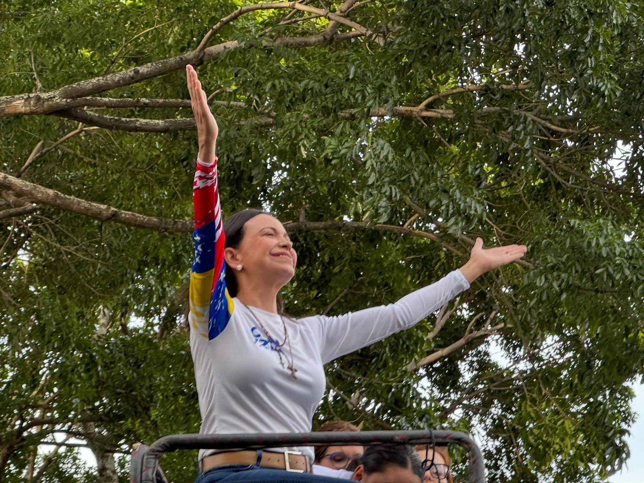 María Corina Machado rumbo a Las Mercedes: Tenemos 25 años esperando por este momento (Video)