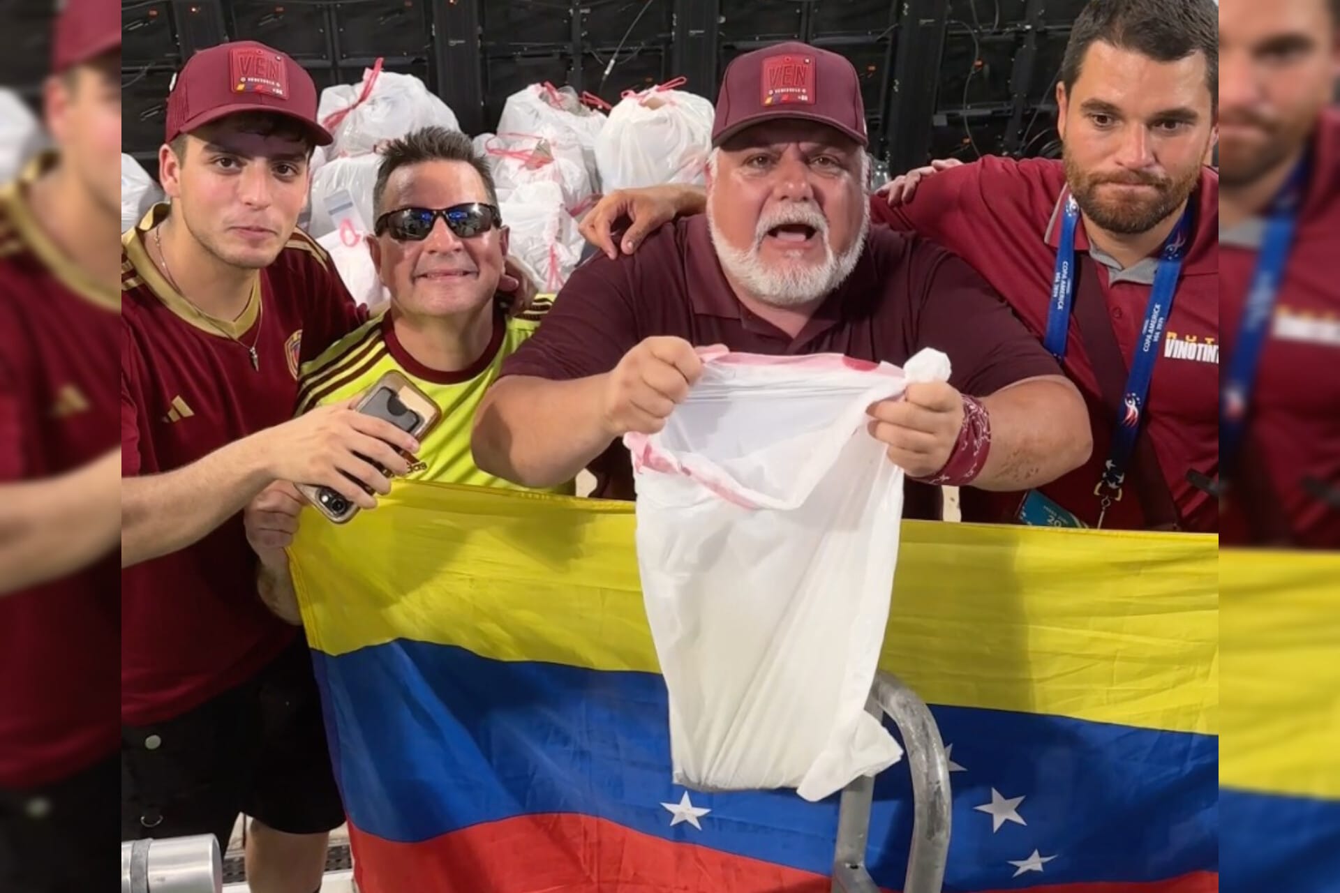 Aficionados venezolanos limpian estadios en la Copa América y su iniciativa se viraliza (VIDEO)