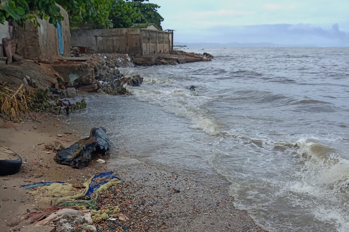 Fuerte oleaje y ráfagas de viento causaron alerta en Anzoátegui este #29Sep