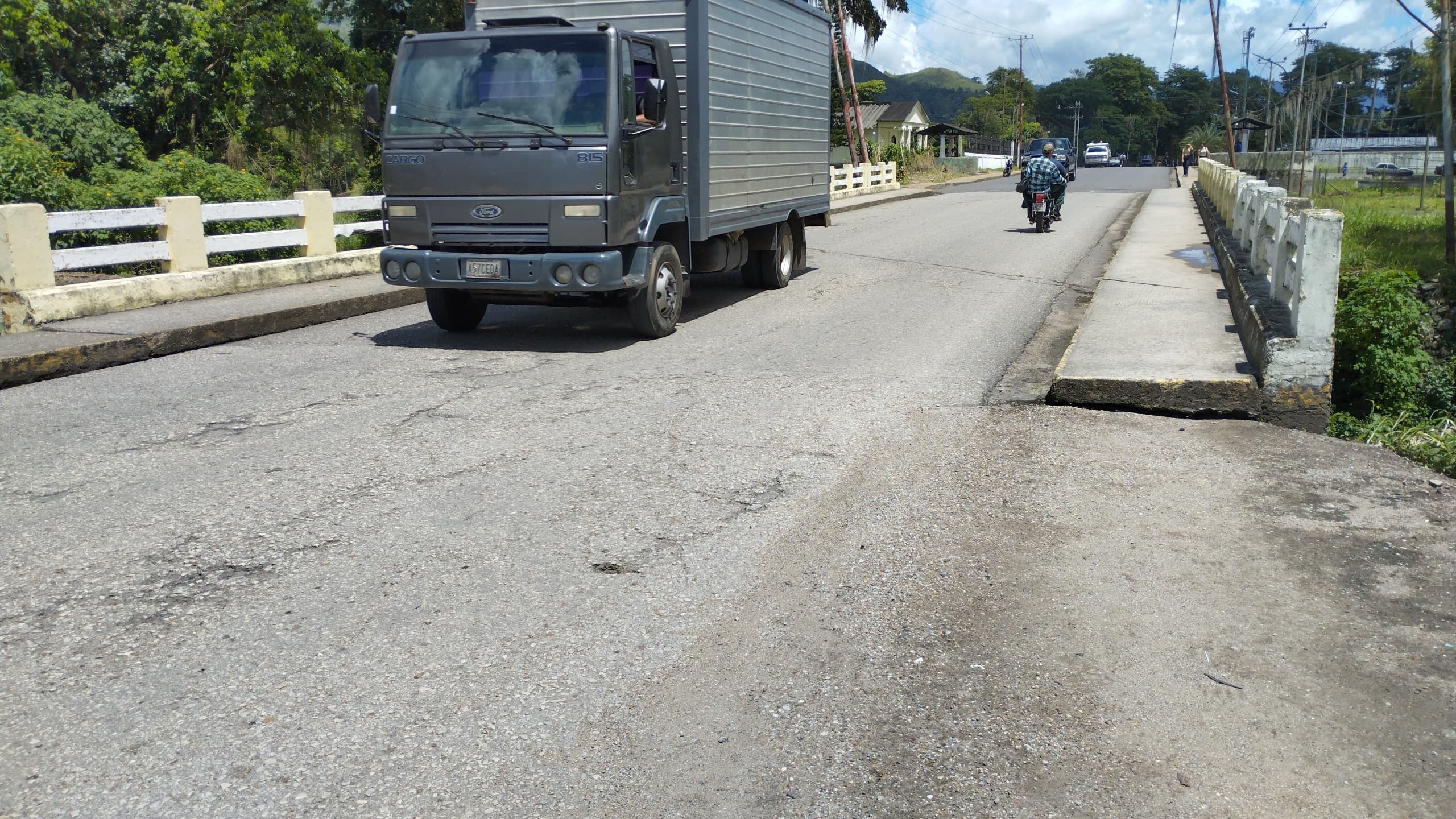 Puente deteriorado podría dejar incomunicados a habitantes de Caripe en Monagas